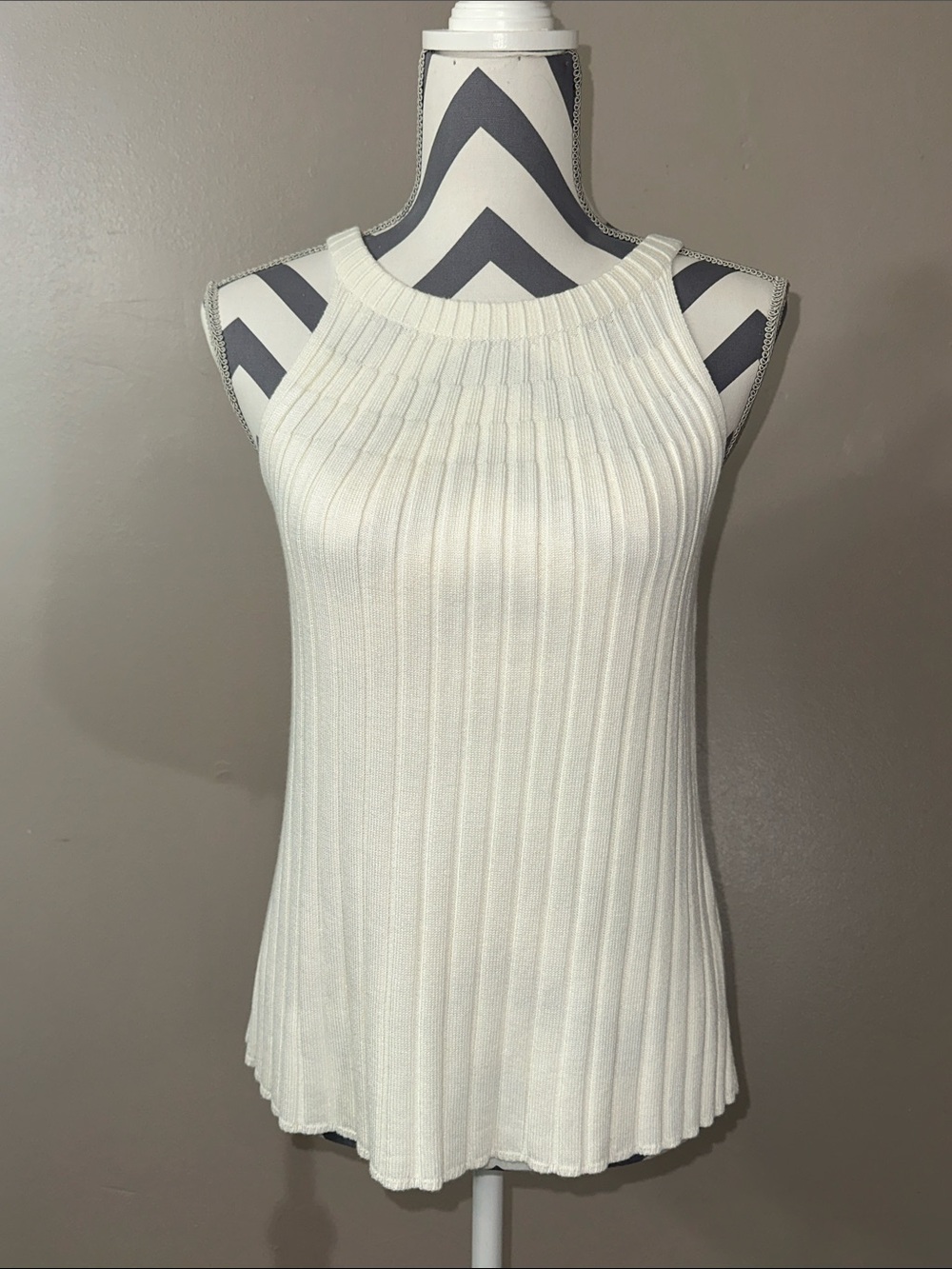 Rue & Willow Knit Sleeveless Ribbed Tank Top - White